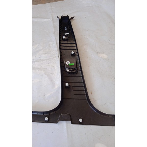 Acabamento Coluna T Lado Dir Strada Freedom 20 A 23