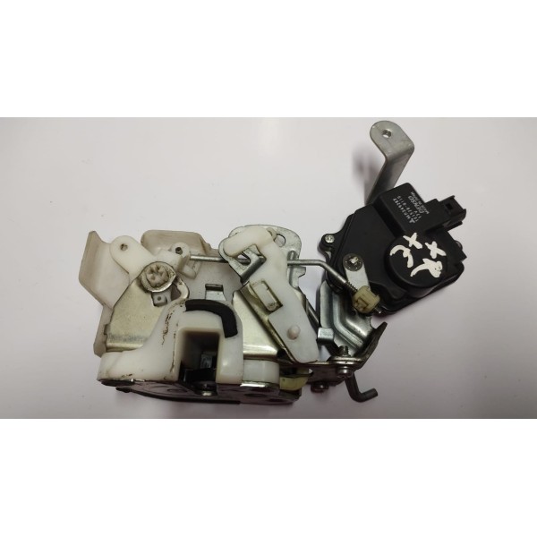 Fechadura Porta Traseira Esq Mitsubishi Pajero Tr4 04 A 15