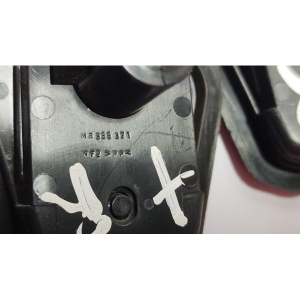 Jogo Grampo Gancho Porta Malas Mitsubishi Pajero Tr4 08 A 15