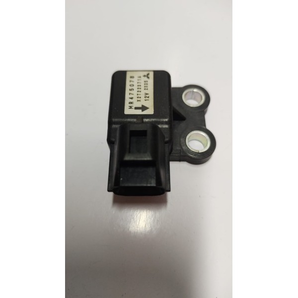 Sensor Airbag Mitsubishi Pajero Tr4 08 A 15