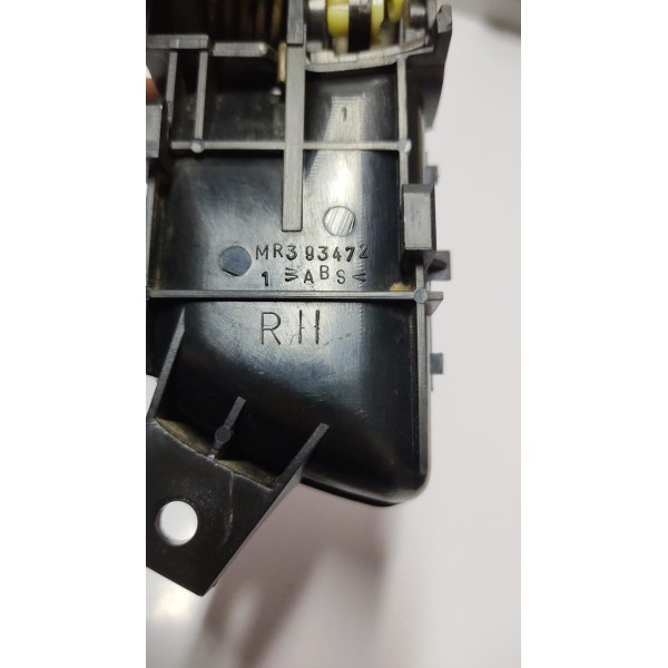 Maçaneta Interna Tras Direito Mitsubishi Pajero Tr4 08 A 15 Traseira