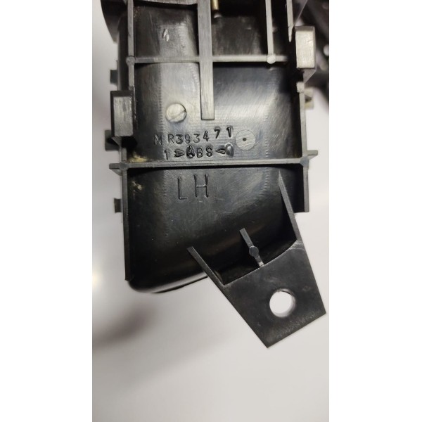 Maçaneta Interna Diant Direito Mitsubishi Pajero Tr4 08 A 15 Dianteira