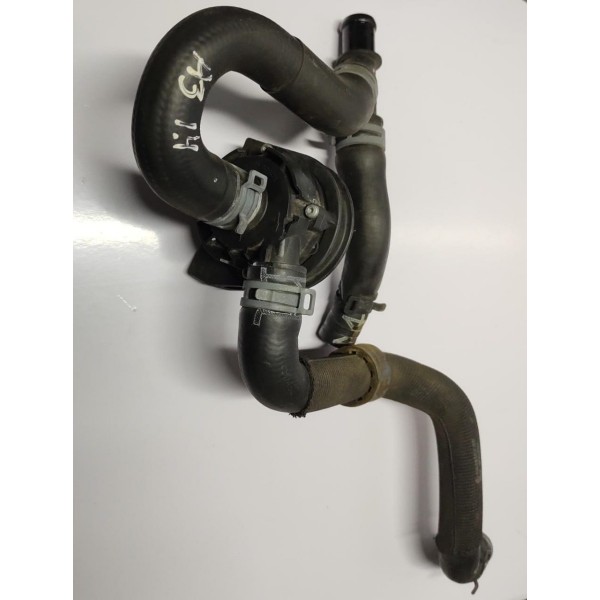 Bomba De Água Auxiliar C/ Mangueira Audi A3 1.4 Golf Tsi 1.4