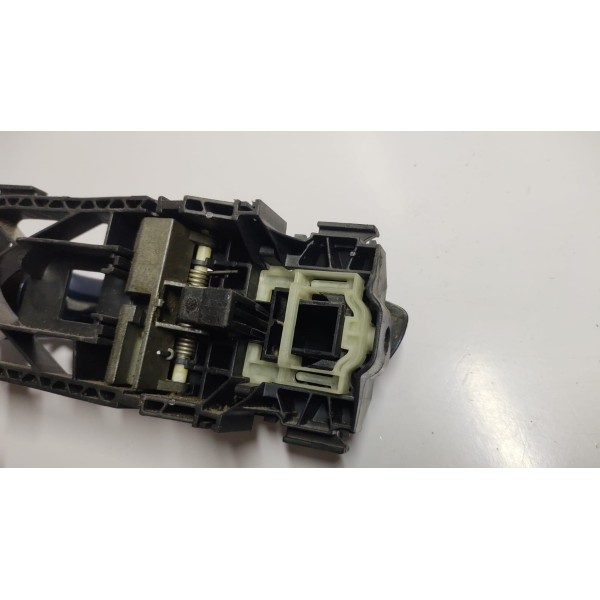 Maçaneta Externa D.d Vw Polo Virtus 17 A 21