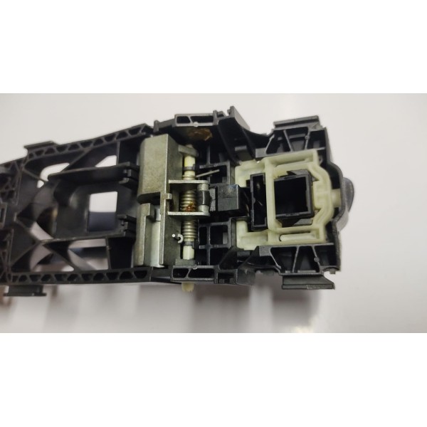 Maçaneta Externa T.d Vw Polo Virtus 17 A 21