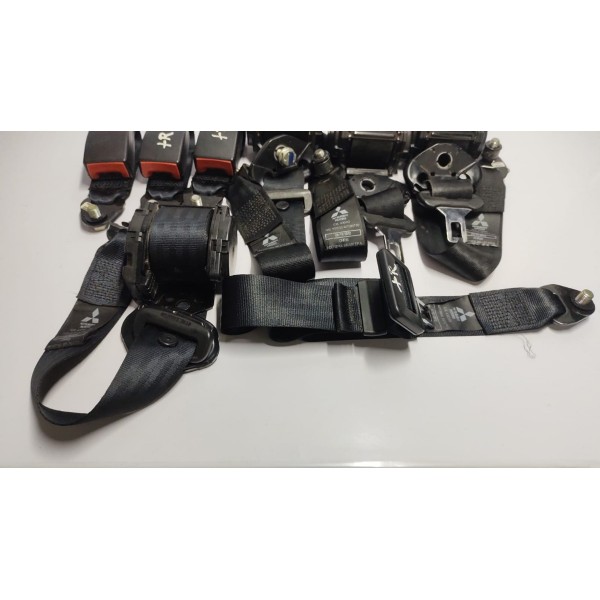 Jogo Cinto Segurança Diant / Traseiro Mitsubishi Pajero Tr4