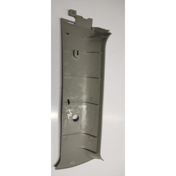 Acabamento Coluna Traseira Direita Mitsubishi Pajero Tr4