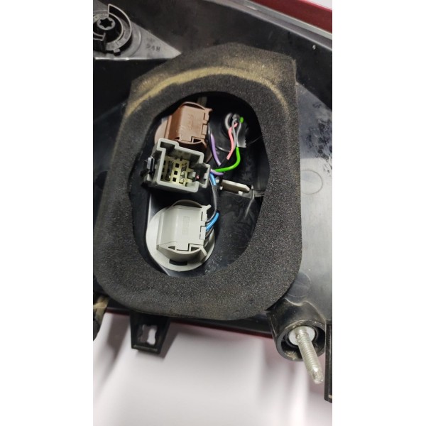 Lanterna Traseira Esquerda Volvo Xc60 12 A 17 Esquerdo