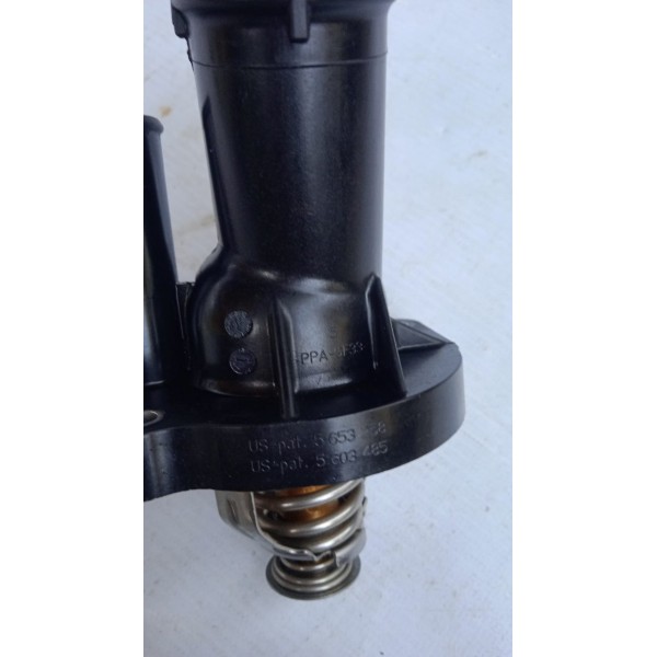 Carcaça Valvula Termostatica R.r Evoque 2.0 Gasolina 12 A 15