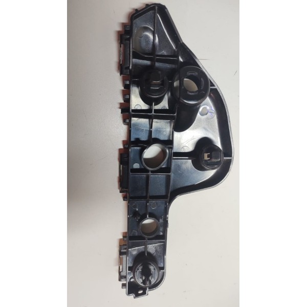 Guia Parachoque Dianteiro L.esq Toyota Yaris 18 A 22