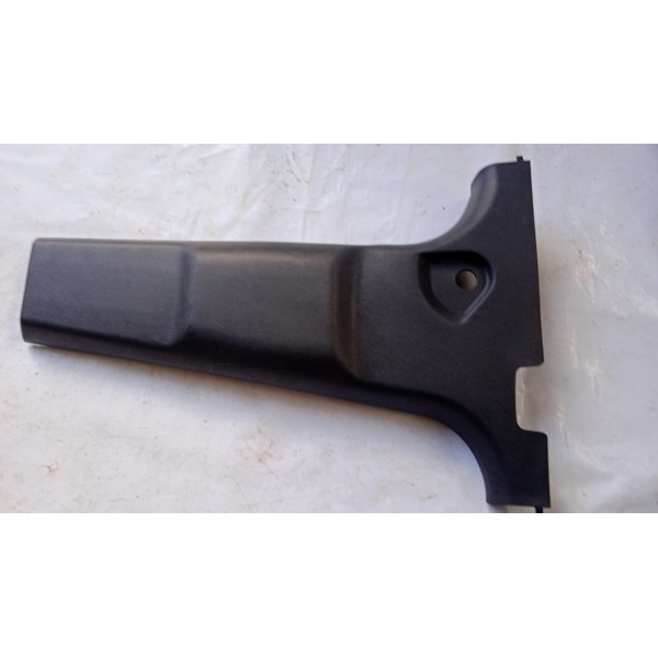 Acabamento Inf. Coluna Lateral Dir. Mitsubishi Pajero Tr4