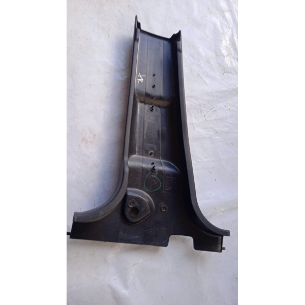 Acabamento Inf. Coluna Lateral Dir. Mitsubishi Pajero Tr4