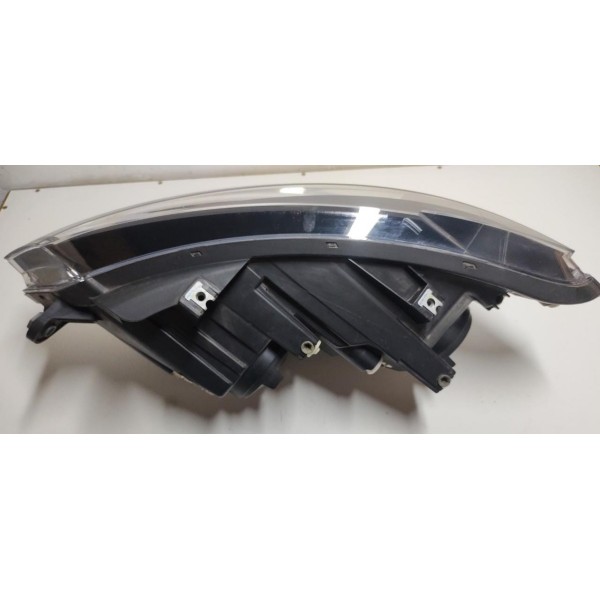 Farol Direito Vw Fox 2015 A 2020 Sem Detalhes