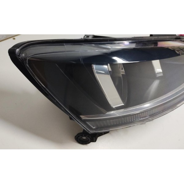 Farol Direito Vw Fox 2015 A 2020 Sem Detalhes