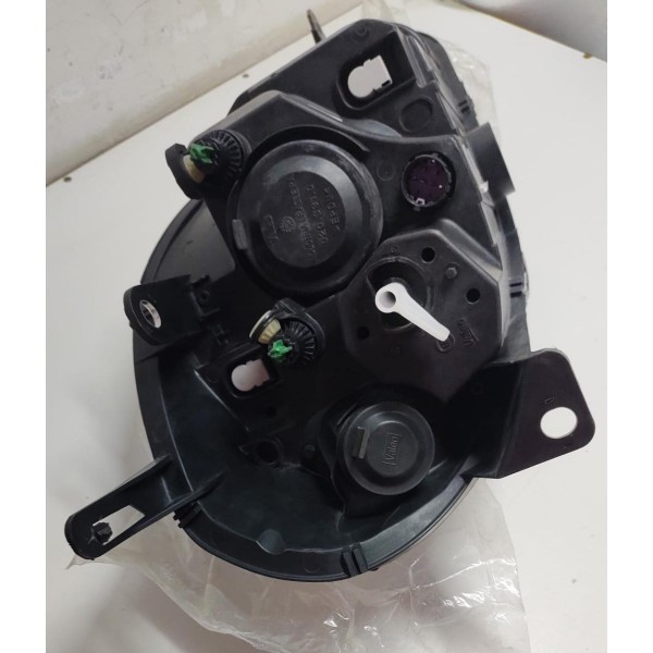 Farol Fume Esquerdo Fiat Punto 2014 A 2017 Novo