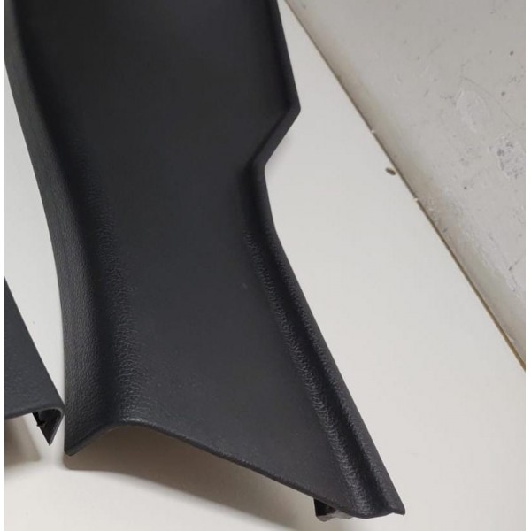 Acabamento Coluna Traseira Esquerdo Vw Amarok V6 18 A 21