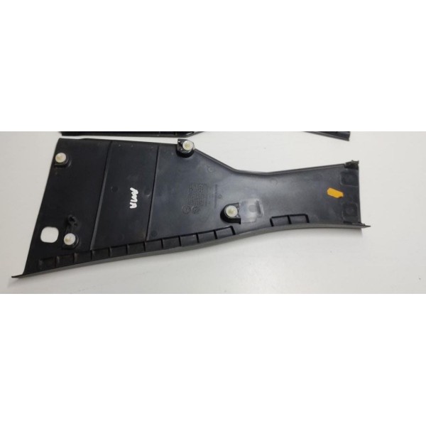 Acabamento Inferior Coluna Traseira Direita Vw Amarok V6