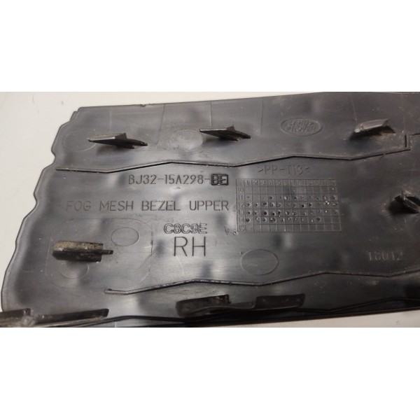 Acabamento Moldura Milha Parachoque L.d Land Rover Evoque