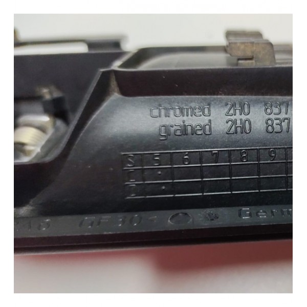 Maçaneta Interna Traseira Esquerda Vw Amarok V6 18 A 21 Traseira