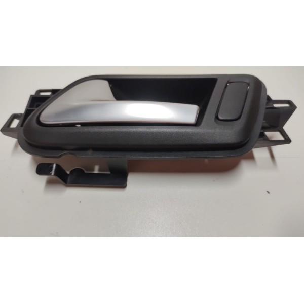 Maçaneta Interna Traseira Esquerda Vw Amarok V6 18 A 21 Traseira