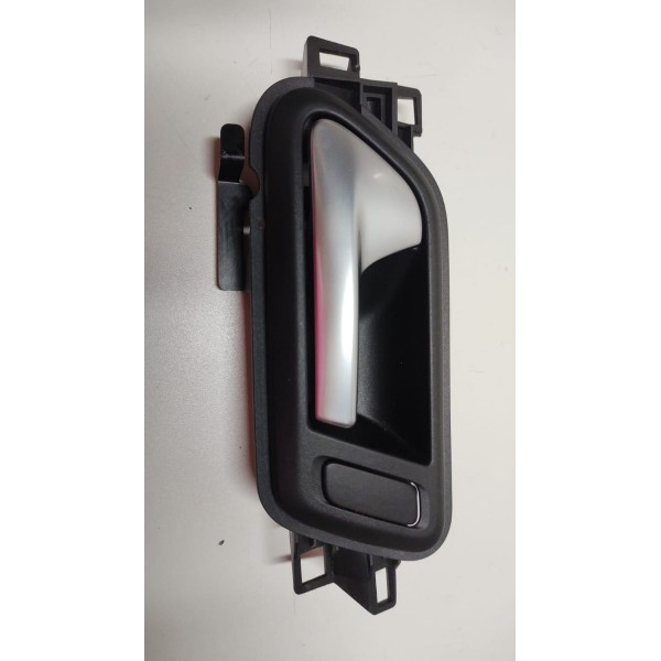 Maçaneta Interna Traseira Esquerda Vw Amarok V6 18 A 21 Traseira