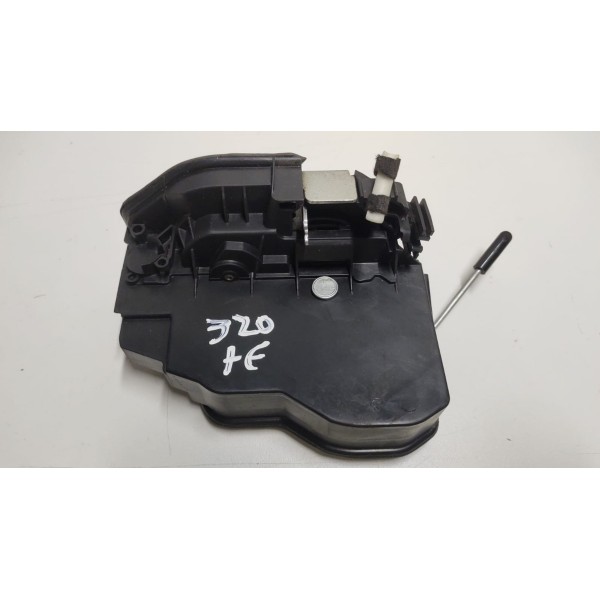 Fechadura Porta Traseira Esquerda Bmw 320i 13 A 17