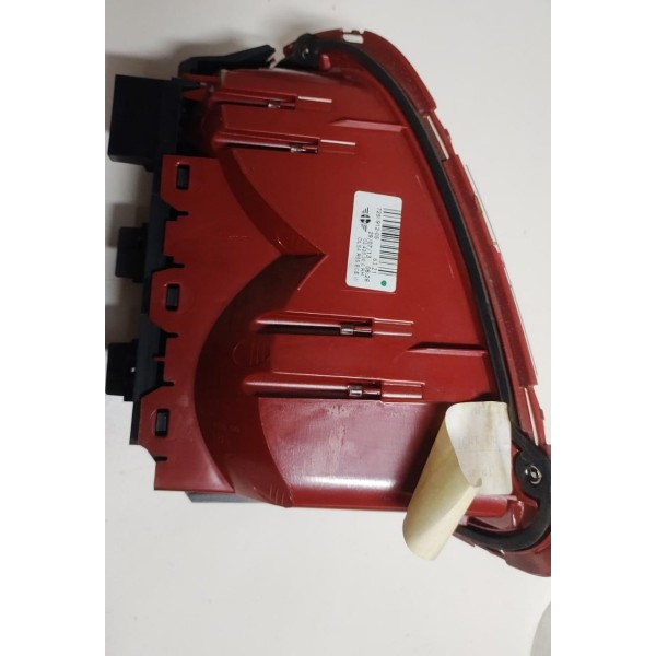 Lanterna Direita Mini Cooper S Detalhe Na Trava 09 A 13
