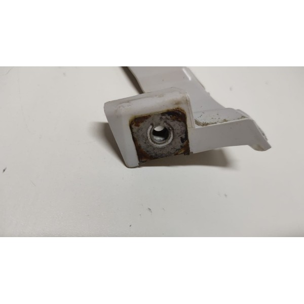 Guia Parachoque Traseiro Esquerdo Land Rover Evoque 12 A 15