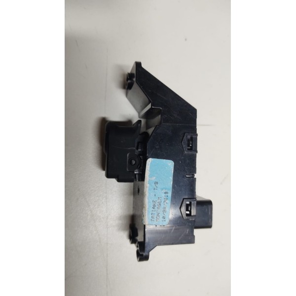 Botão Comando Vidro Elétrico Traseiro Hyundai Hb20 14 A 20