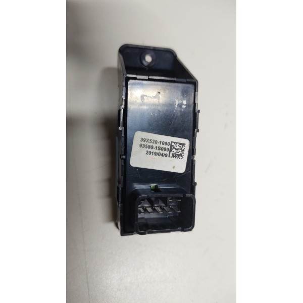 Botão Comando Vidro Elétrico Traseiro Hyundai Hb20 14 A 20