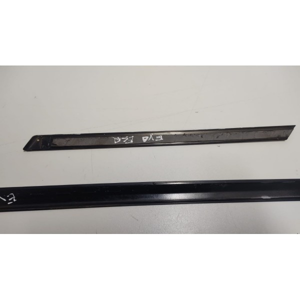 Friso Externo Coluna Traseira Esquerdo Land Rover Evoque