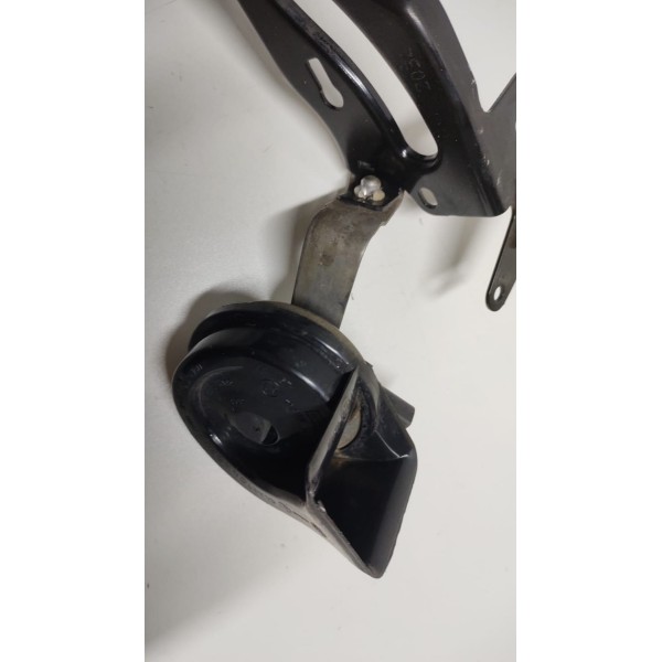 Suporte Radiador Alojamento Farol Direito Bmw 320i 328i