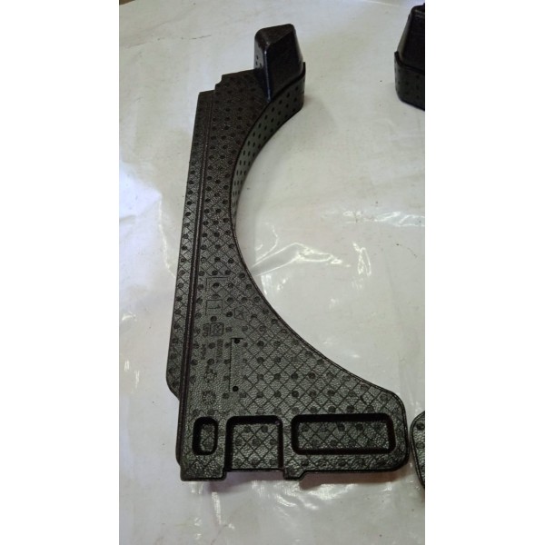 Par Isopor Protetor De Estepe Jeep Compass 2017 A 2020