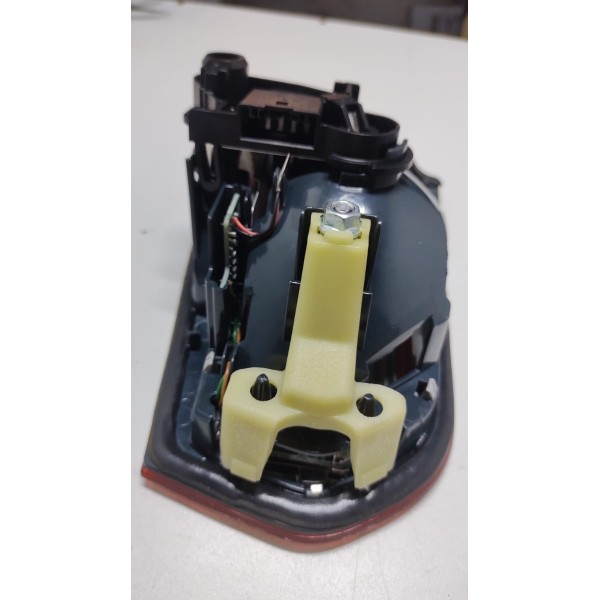 Lanterna Tampa Esquerda Bmw 320i 2013 A 2017 Original