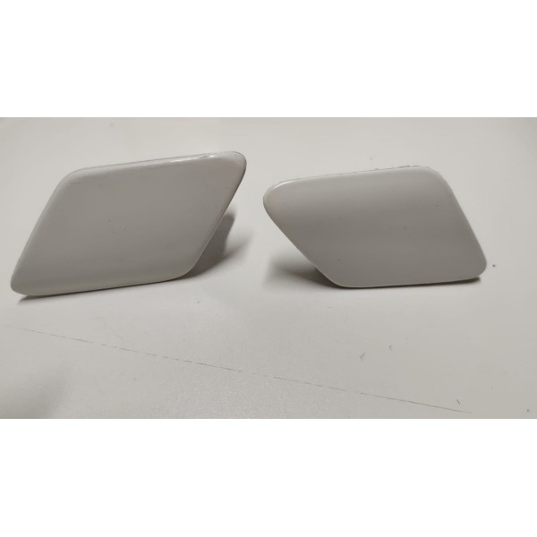 Tampa Do Esguicho Farol Bmw 320i 2013 A 2017 ( APENAS O LADO ESQUERDO )