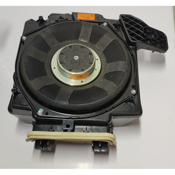 Alto Falante Subwoofer L.e Mini Cooper Countryman 10 A 16 Preto