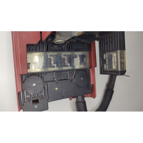 Polo Positivo Com Fusível Gm Prisma Onix 2013 A 2018