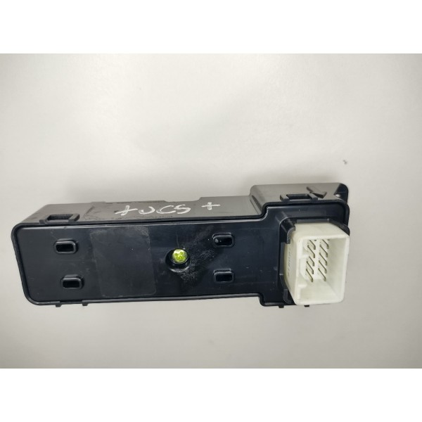 Botão Vidro Elétrico Traseiro Direito New Tucson 3c15201310