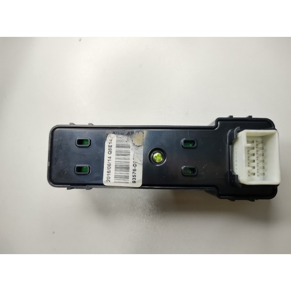 Botão Vidro Elétrico Traseiro Esquerdo New Tucson 3c15201310