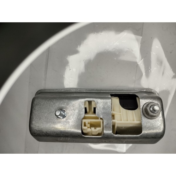 Maçaneta Botão Elétrico Da Tampa Traseira Audi A3-q3