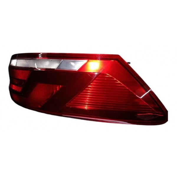 Lanterna Traseira Esquerda Virtus  2018 2019 2020 2021 2022 Esquerdo