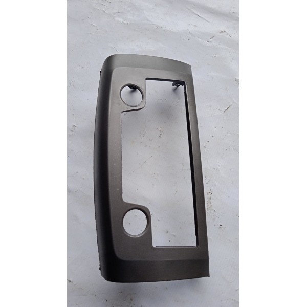 Moldura Painel Central Radio Nissan Sentra 14 A 16