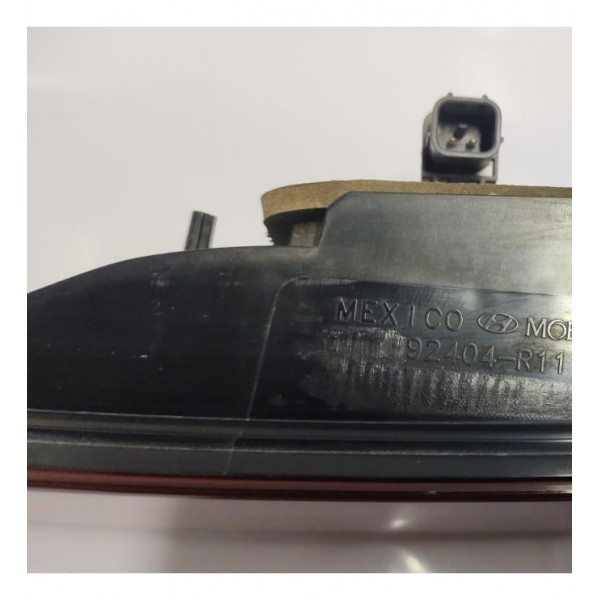 Lanterna Tampa Traseira L.d Hyundai Hb20 Hatch 20 A 23