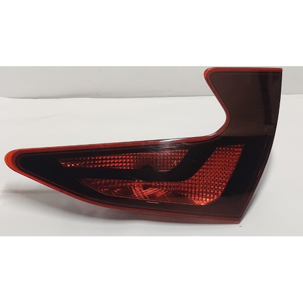 Lanterna Tampa Traseira L.d Hyundai Hb20 Hatch 20 A 23