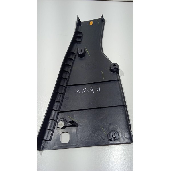 Acabamento Coluna Traseira Esquerda Vw Amarok V6 18 A 22