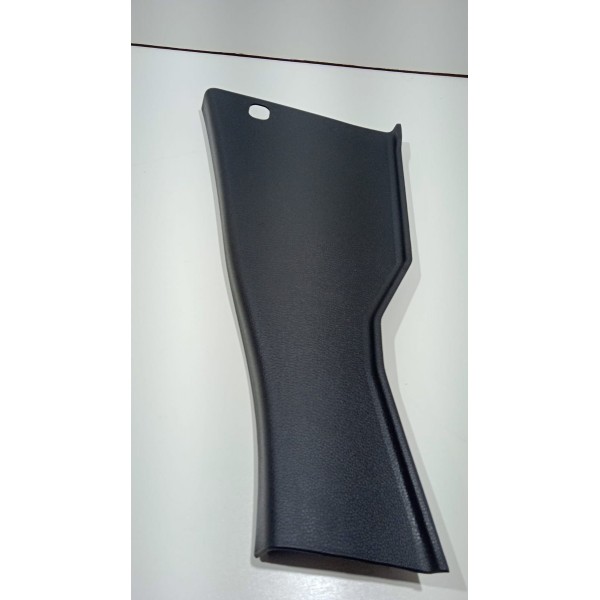 Acabamento Coluna Traseira Esquerda Vw Amarok V6 18 A 22