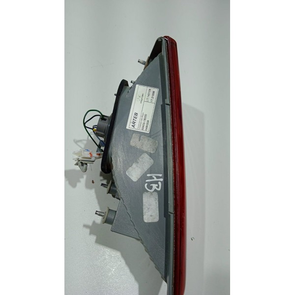 Lanterna Tampa Traseira L.e Hyundai Hb20 Hatch 14 A 19