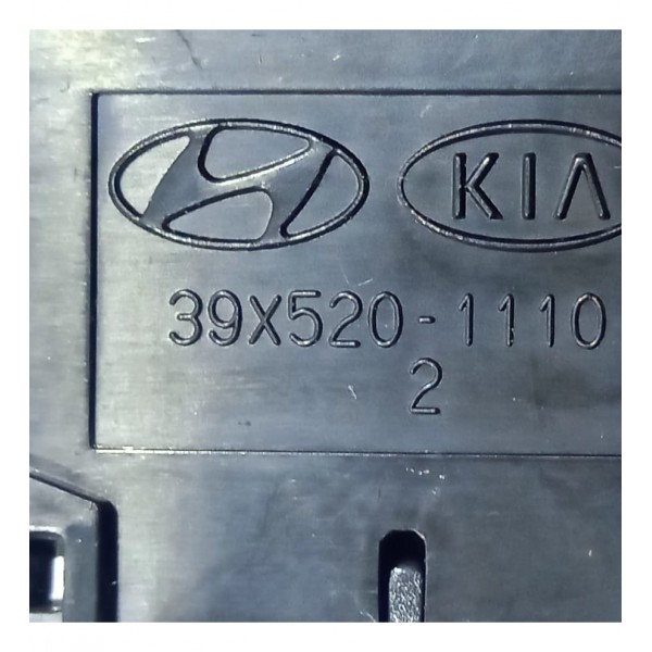 Botão Vidro Elétrico Porta T.d Hyundai Hb20 14 A 19