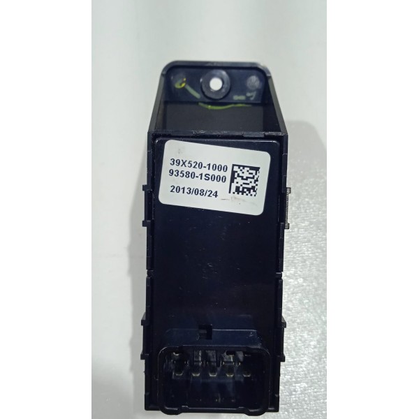 Botão Vidro Elétrico Porta T.e Hyundai Hb20 14 A 19