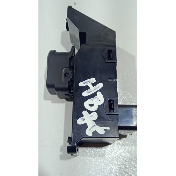 Botão Vidro Elétrico Porta T.e Hyundai Hb20 14 A 19